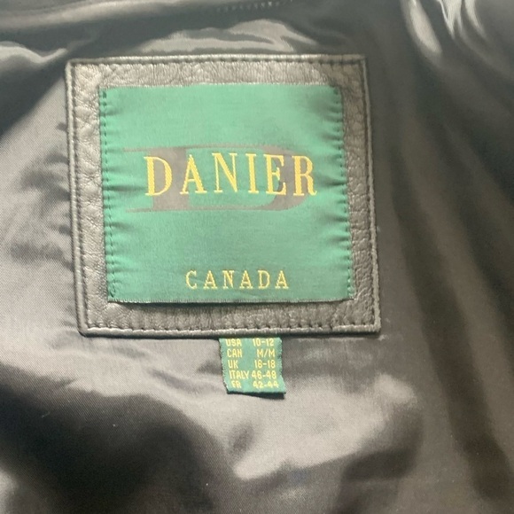 Danier 100% genuine leather coat black Mens size MED full zip with collar - Picture 5 of 16